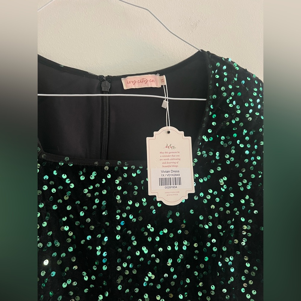 Ivy City Co. Vivian Sequin Puff Sleeve Midi Dress – Women’s 1X NWT - Picture 3 of 4